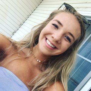 Meet your Posher, Mackenzie